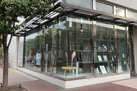 Elevate Gallery